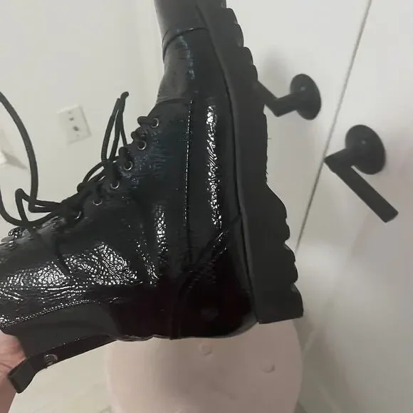 Donald Pliner Black Patent Leather Camren Combat Boots Size 10 - Picture 6 of 9